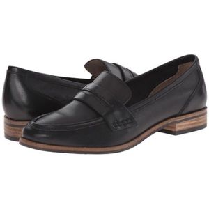 Seychelles loafers